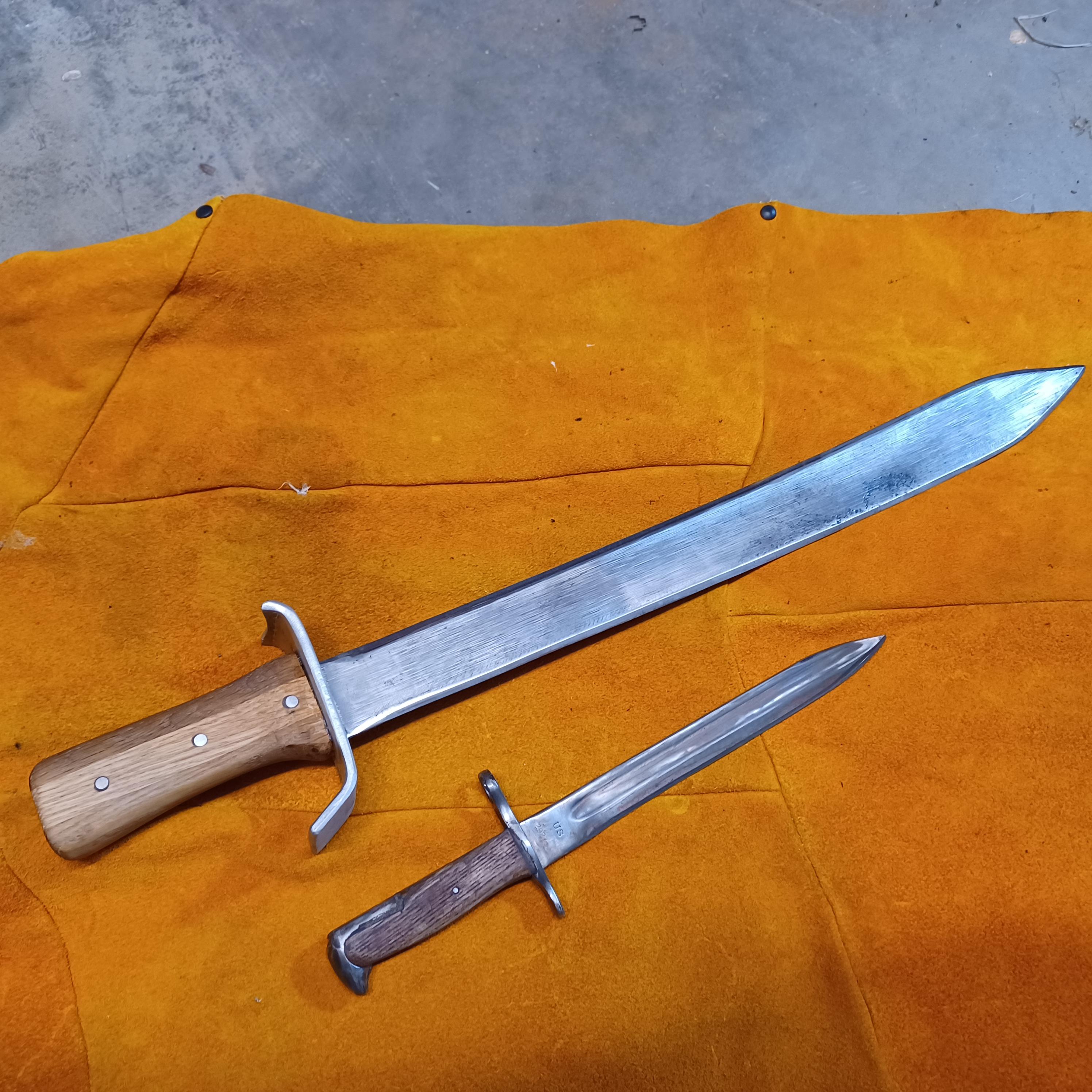 Dagger and Sword Photograph of custom made Dagger and Sword
